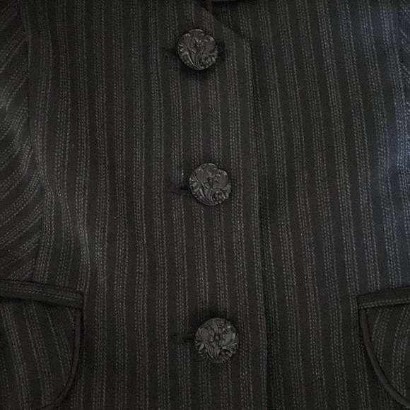 🖤BRAND NEW NO TAGS 🏷 MAURICES LOW CUT FLATTERING FORMAL VEST - Picture 11 of 11